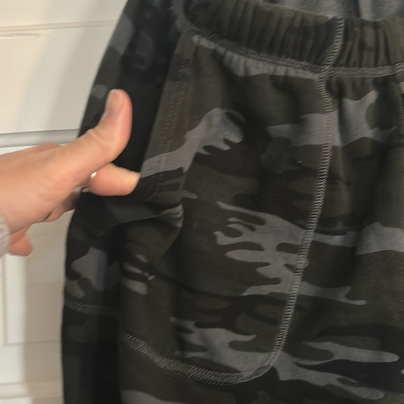 Santcuary Camo Jogger Sweatpant - Picture 3 of 4